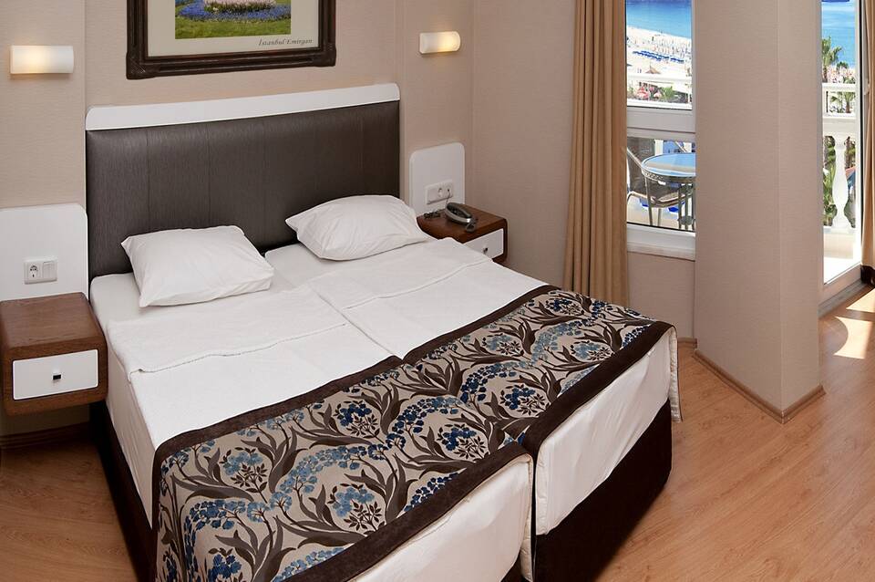 Azak Hotel 1