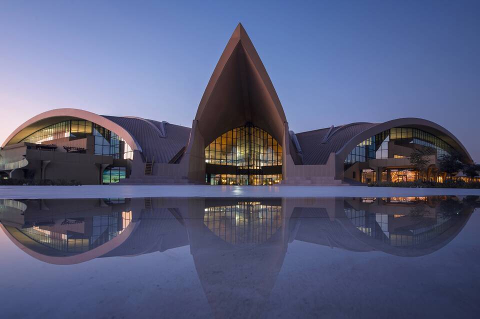 Erth Abu Dhabi 1