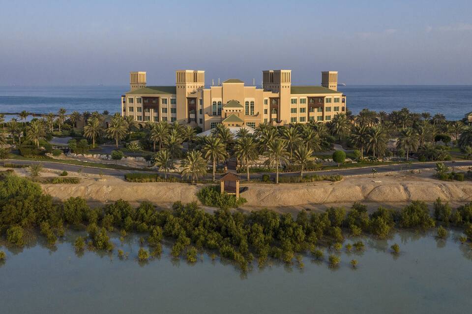 Desert Islands Resort & Spa by Anantara 2