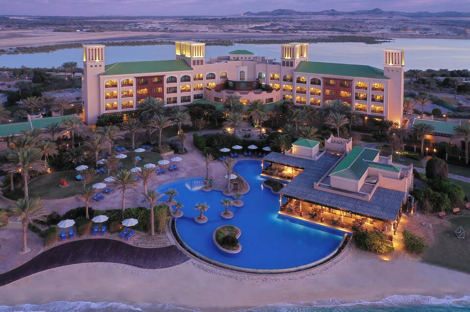 Desert Islands Resort & Spa by Anantara 1