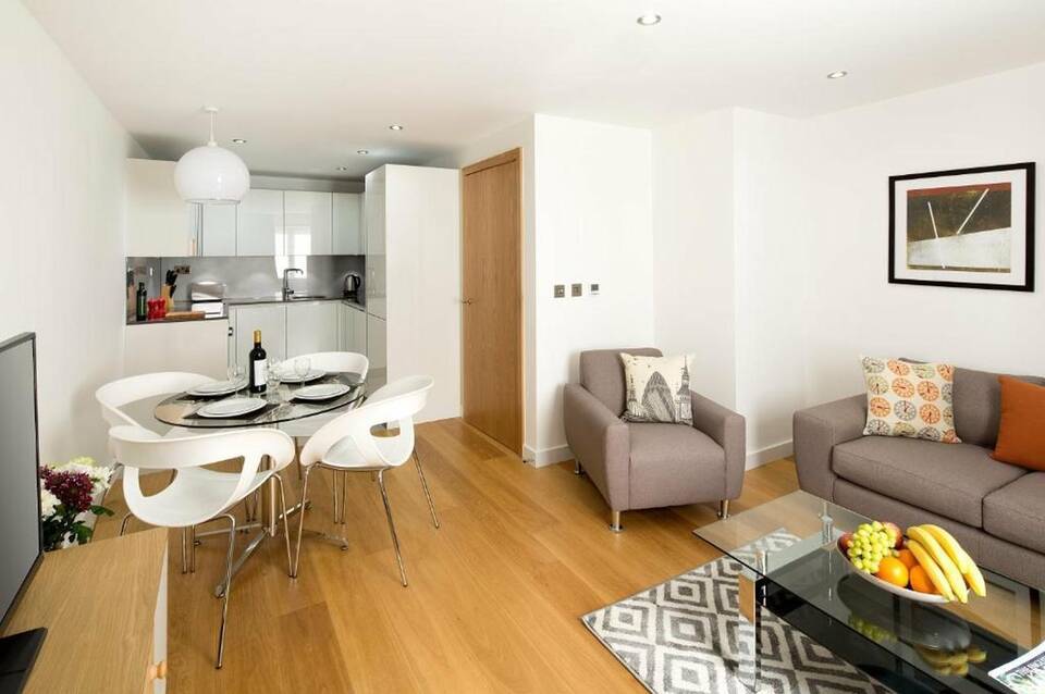 Cambric by Q Apartments 5
