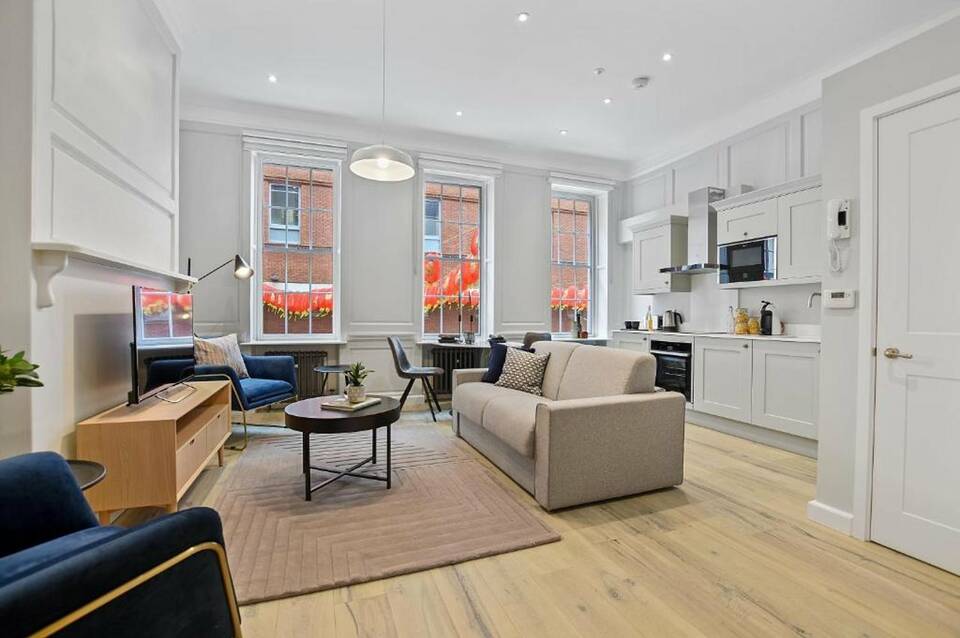 Gerrard Place by Q Apartments 3