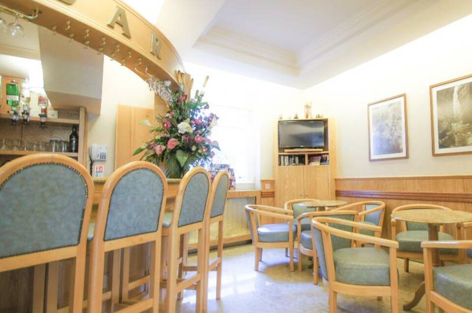 Nayland 5