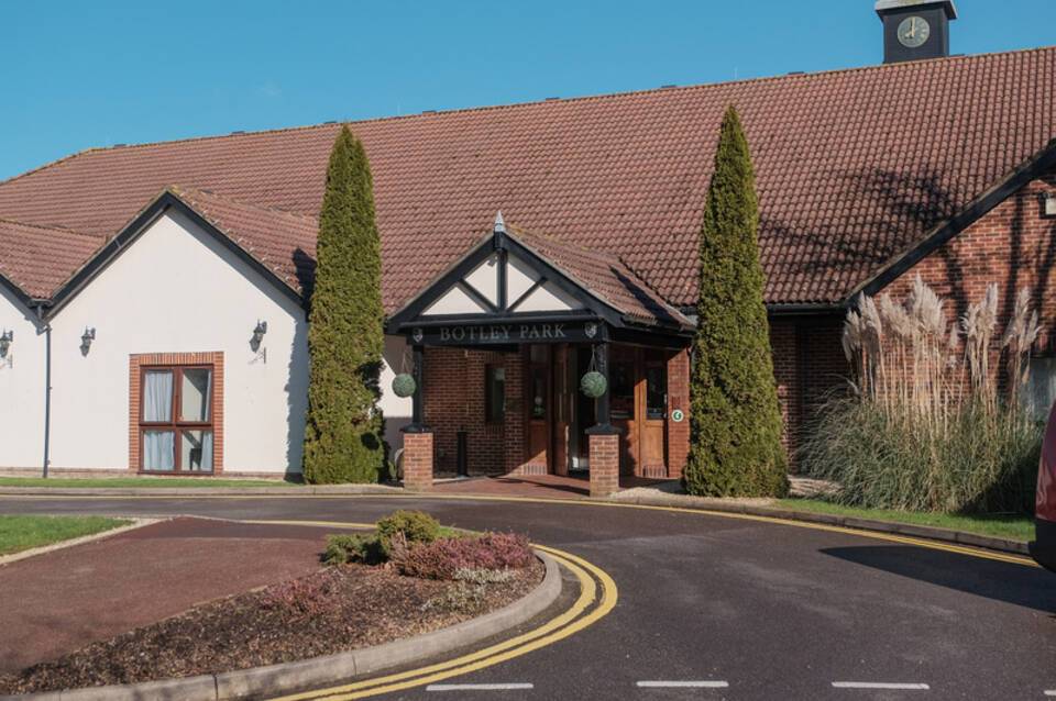 Macdonald Botley Park Hotel & Spa 1
