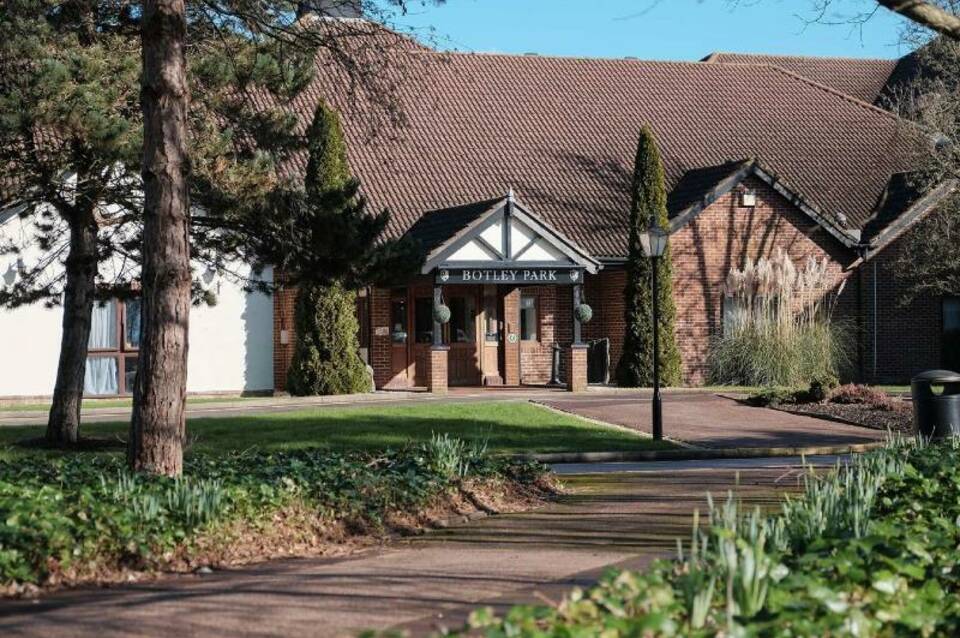 Macdonald Botley Park Hotel & Spa 3