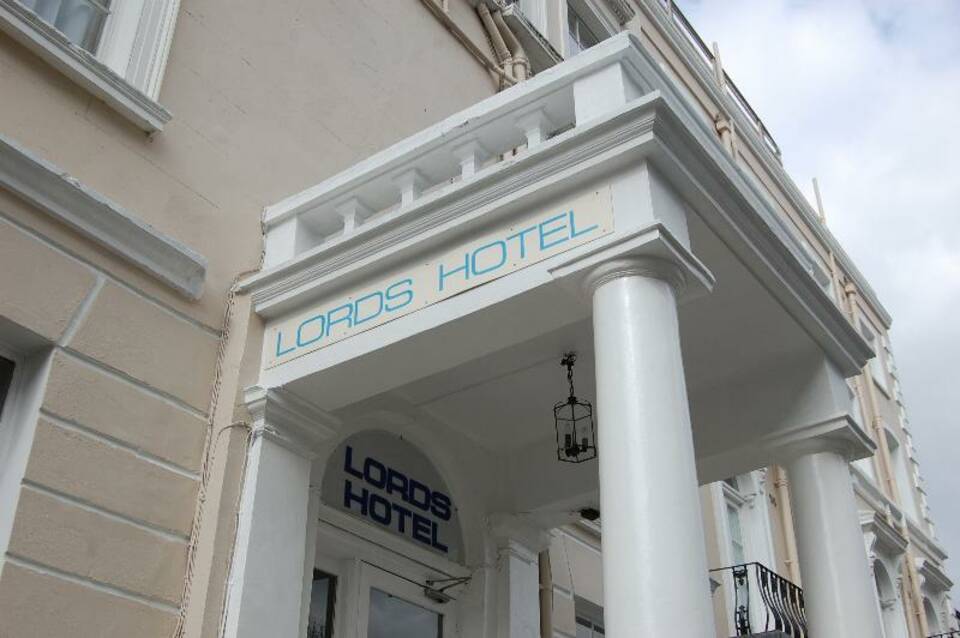 Lords 1