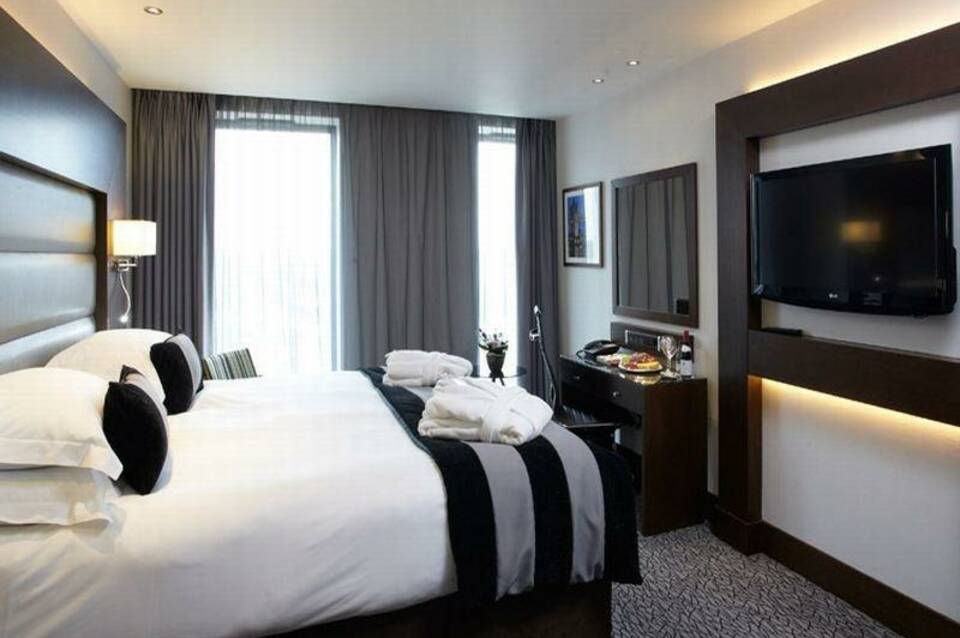 Park Grand Heathrow 3
