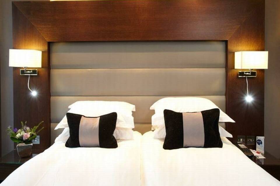 Park Grand Heathrow 4