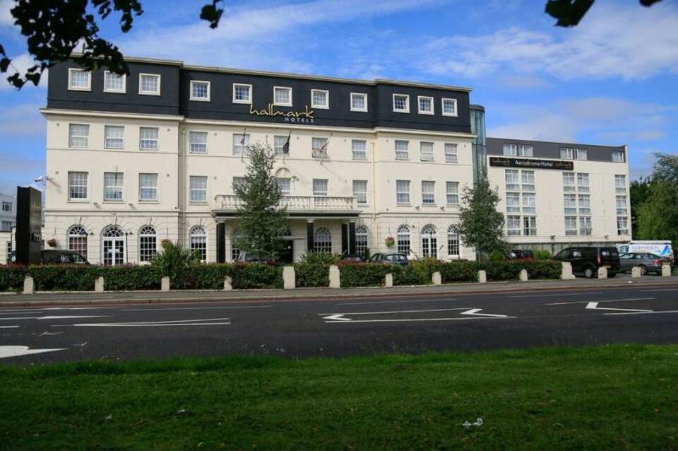 London Croydon Aerodrome Hotel by Sunday 4