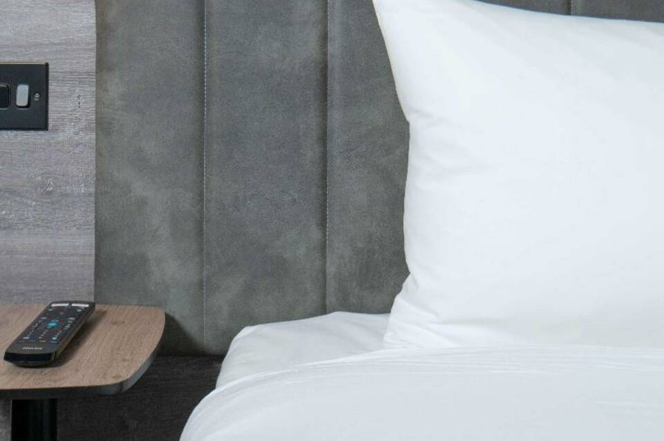 ibis Styles London Gatwick Airport 5