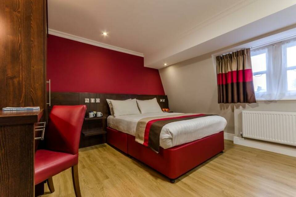 The Royal Cambridge 5