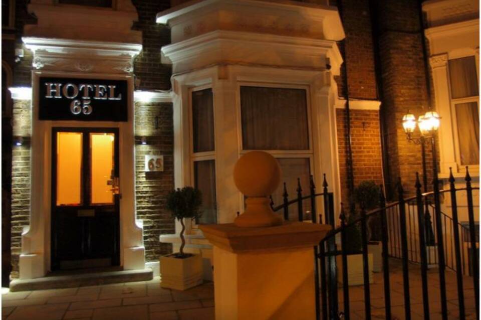 Hotel 65 2