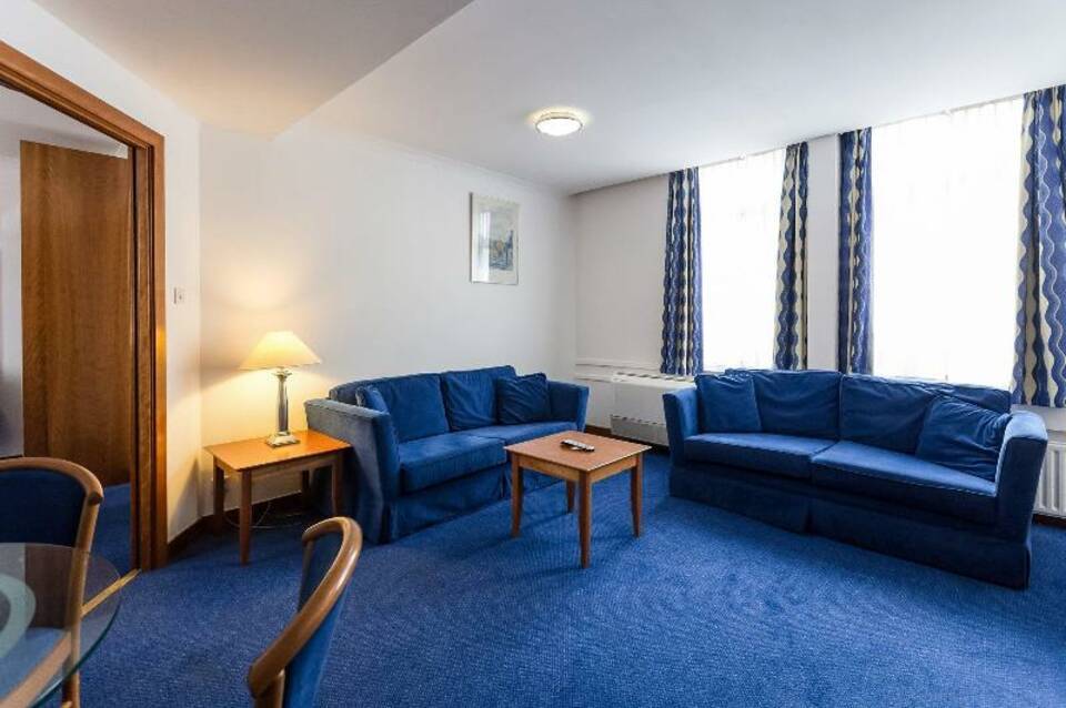 Wembley International Hotel 1