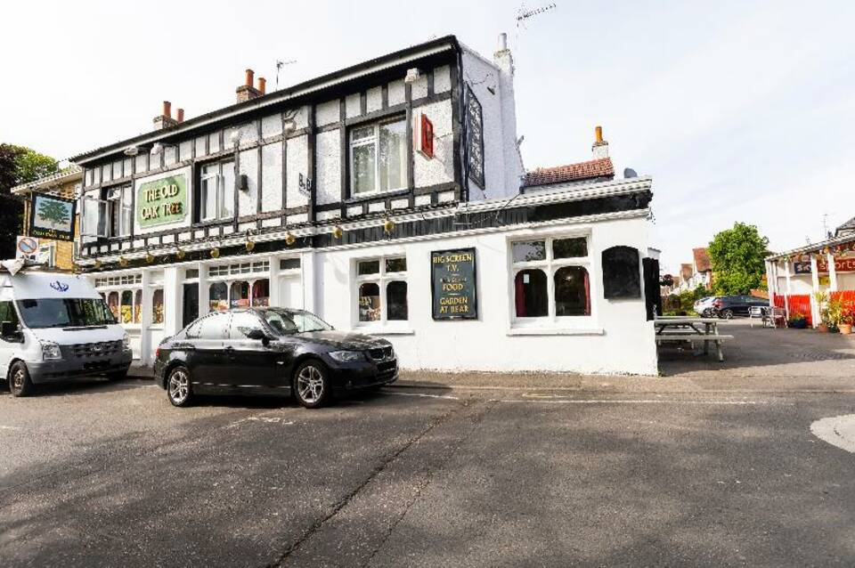 Old Oak Tree Inn 1