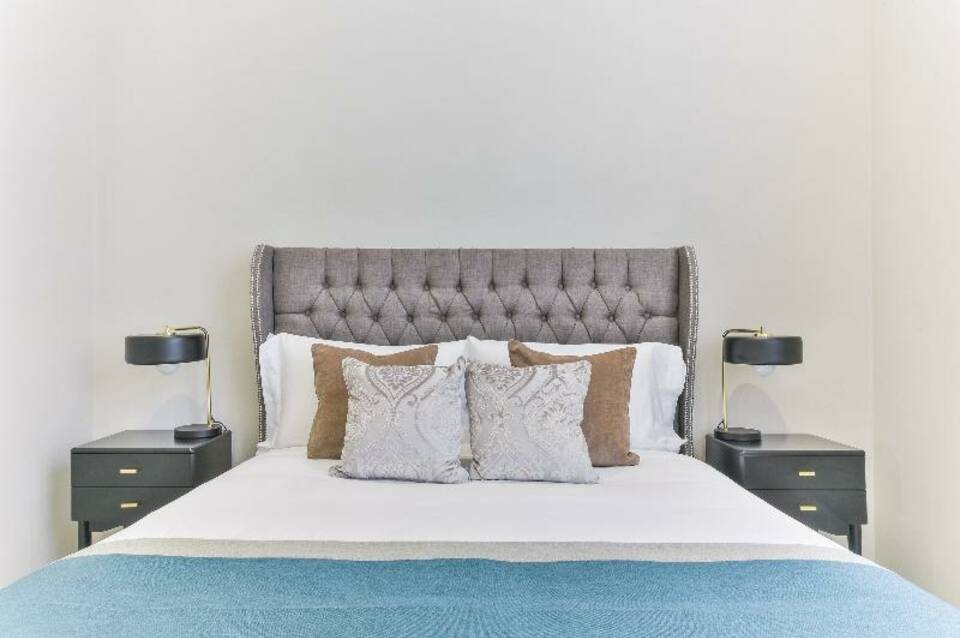 Avari Apartments - Hatton Collection 4