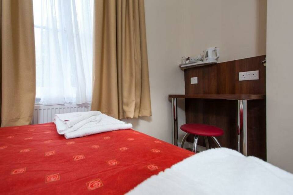 The Marble Arch Inn 3