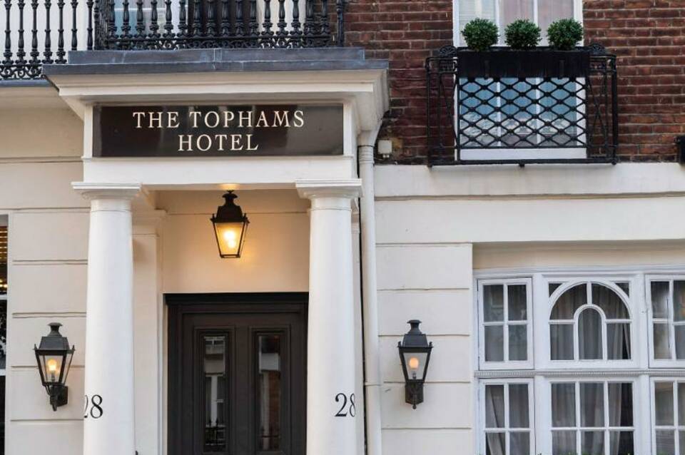 The Tophams Hotel 1