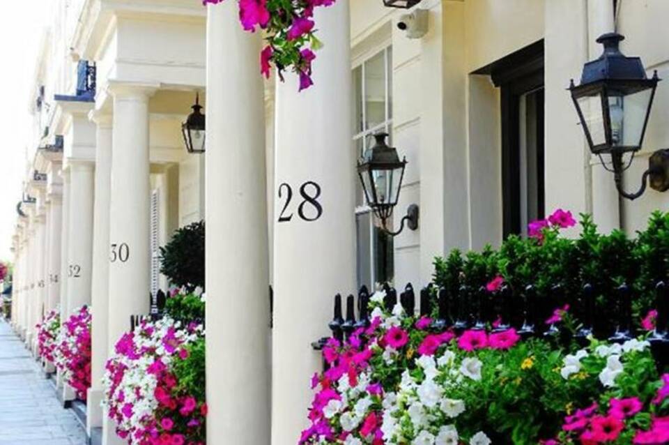 The Tophams Hotel 5