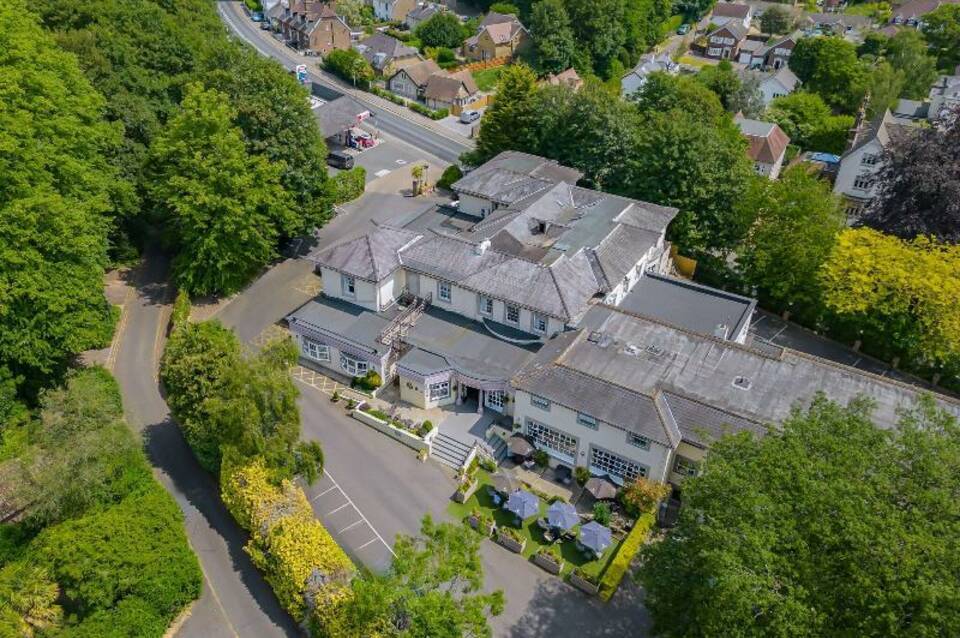 Reigate Manor 5