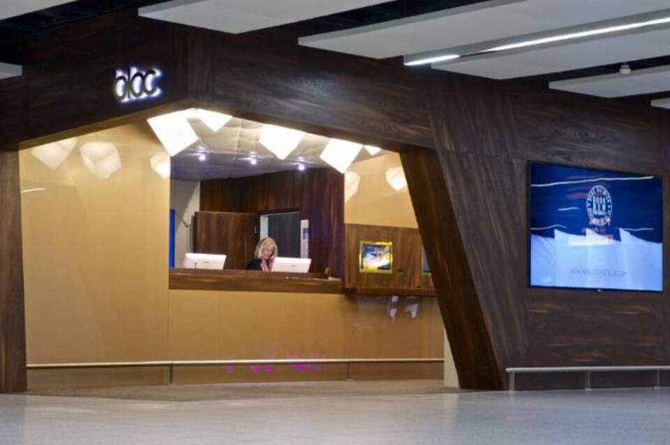 Bloc Hotel Gatwick 4