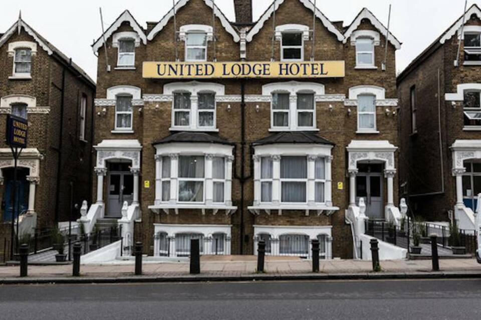 United Lodge Hotel and Apartments 1