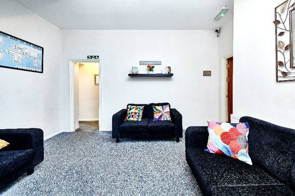 United Lodge Hotel and Apartments 4