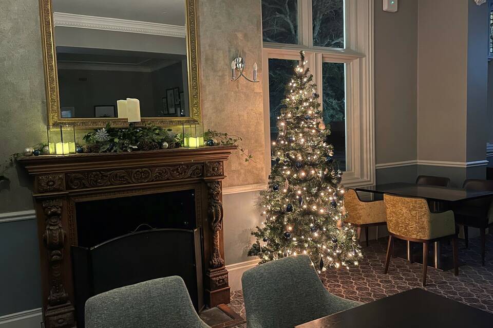 DoubleTree by Hilton St. Anne's Manor 4