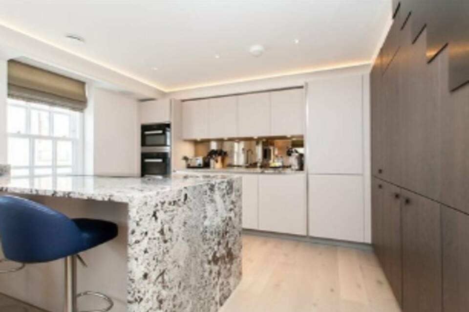 Hope House Residences by Aeria Apartments 5