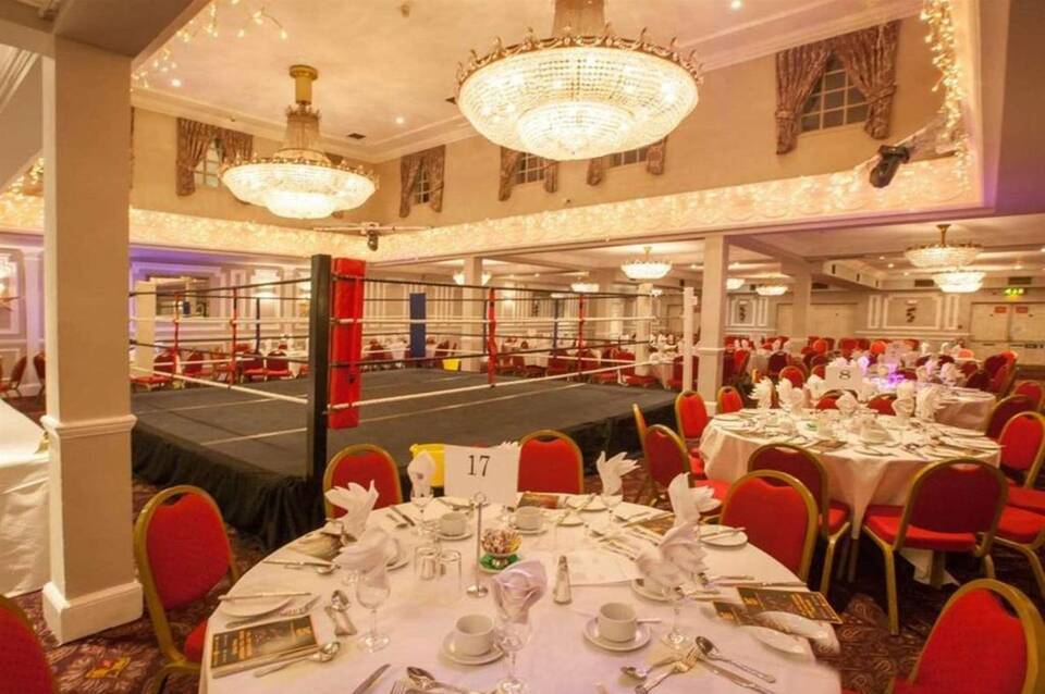 London Chigwell Prince Regent Hotel, BW Signature Collection 2