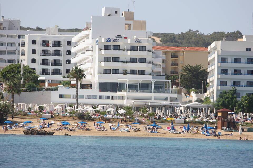 Silver Sands Beach Hotel 2