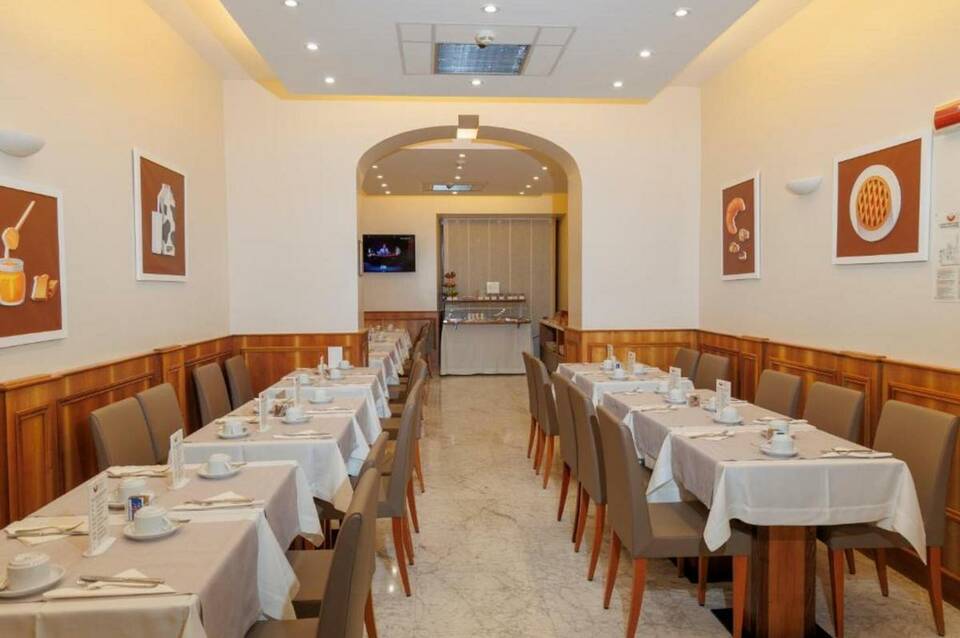 Hotel Camelia 5