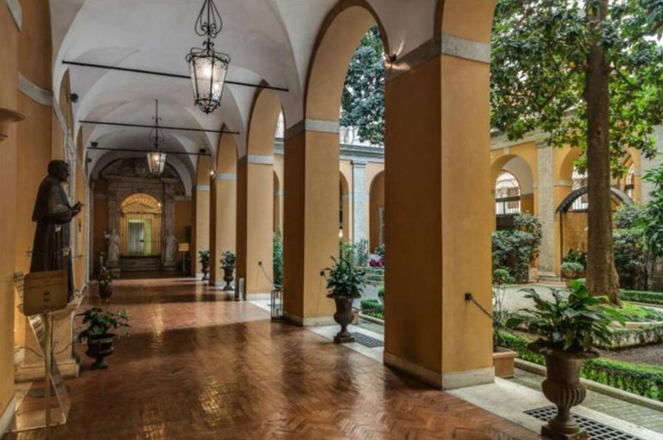 Palazzo Cardinal Cesi 1