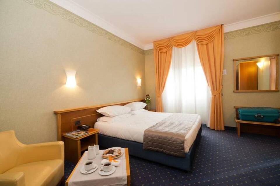 ELE Green Park Hotel Pamphili 5