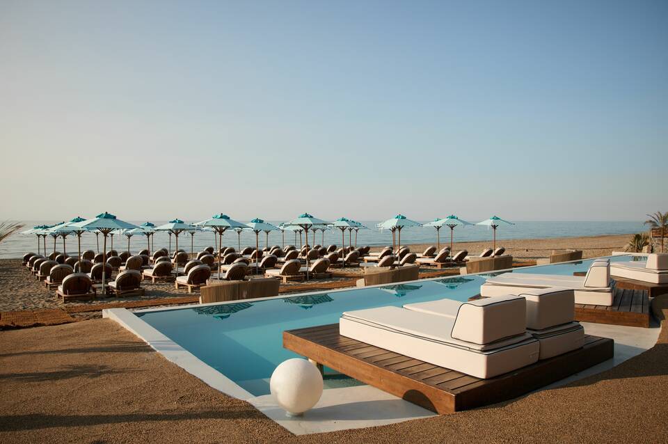 UZENIE All Suites Boutique Resort 4