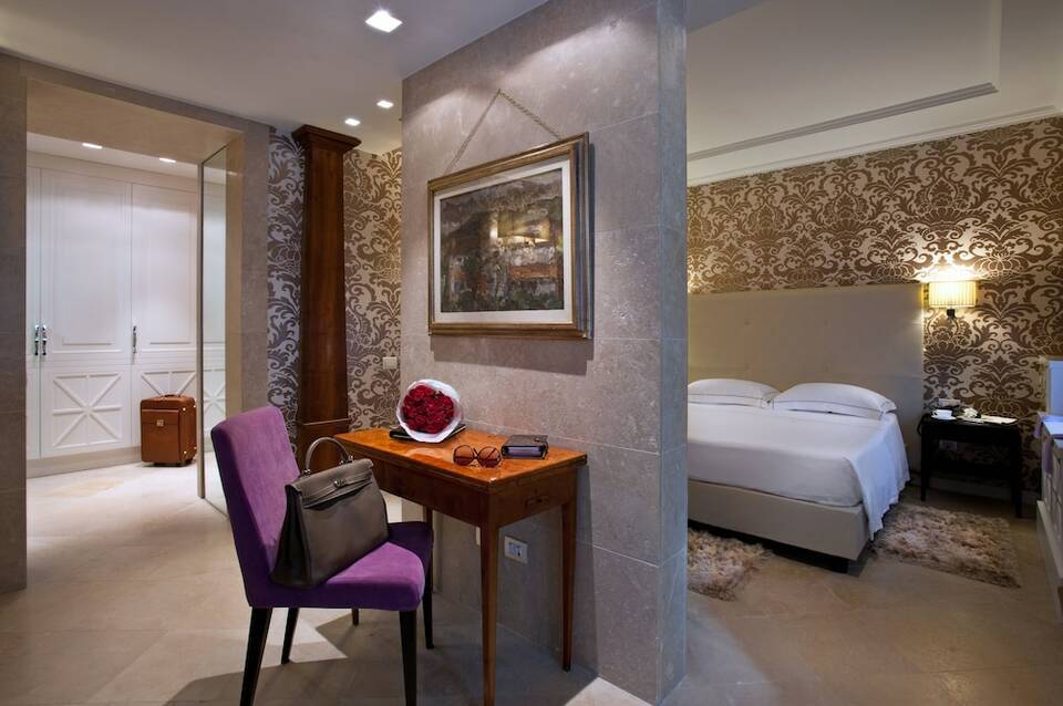 The Ashbee Hotel 2