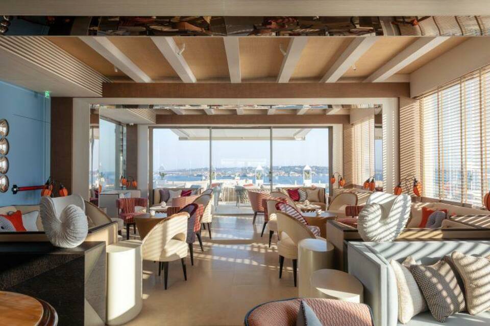 Grand Hotel Des Étrangers 5