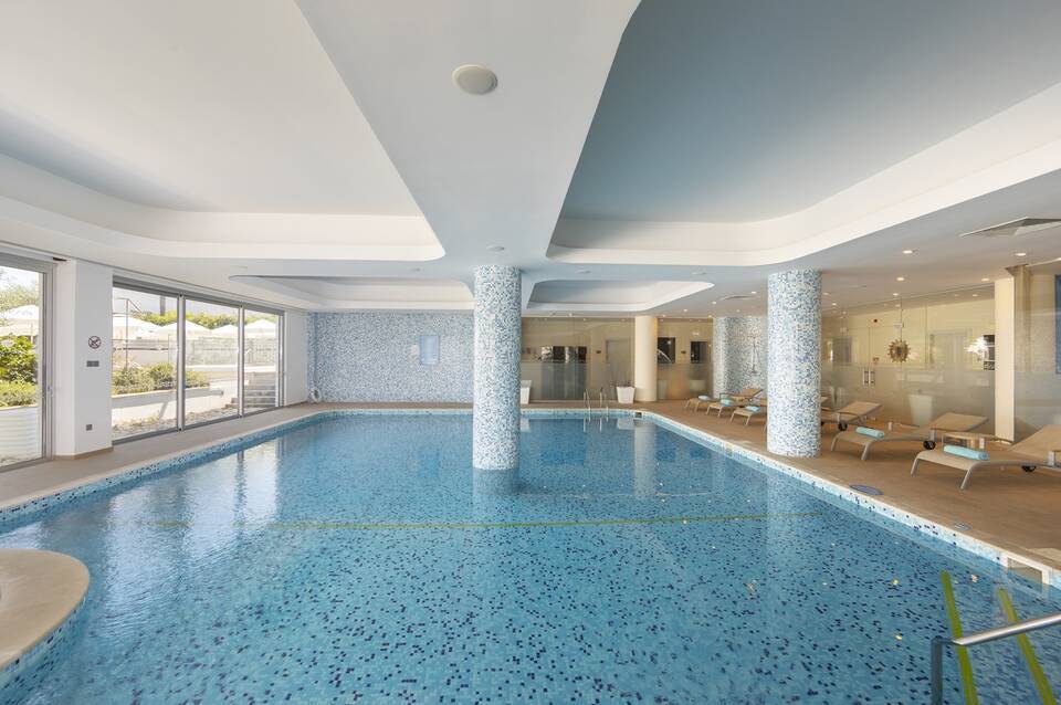 Vrissaki Beach Hotel 2