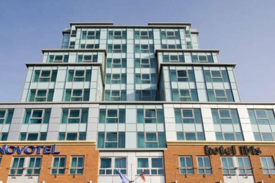 Novotel Reading Centre 1