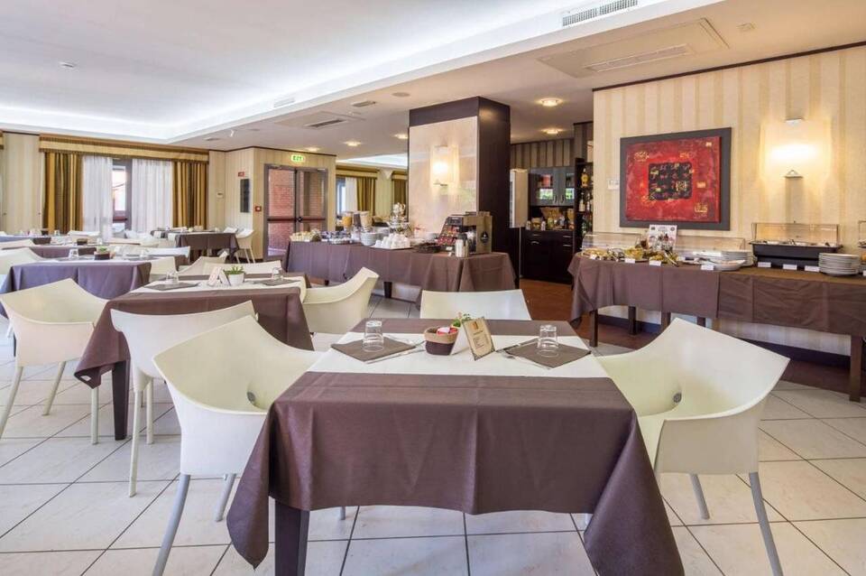 Best Western Hotel I Triangoli 5