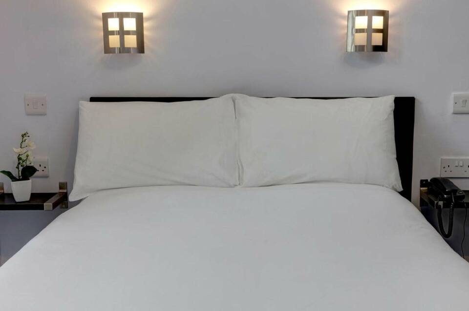 Sure Hotel by Best Western Reading 4