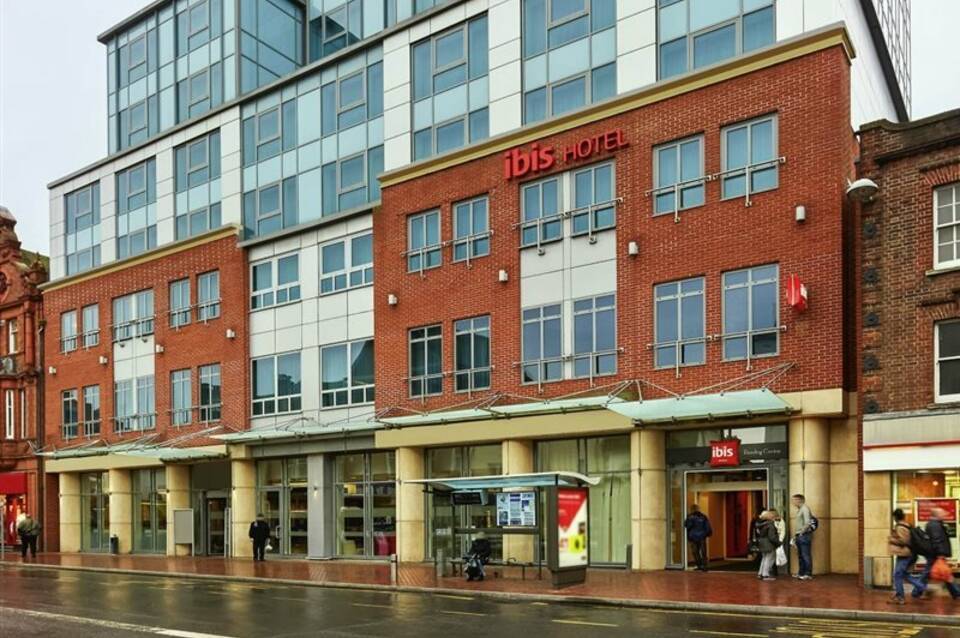 ibis Reading Centre 1