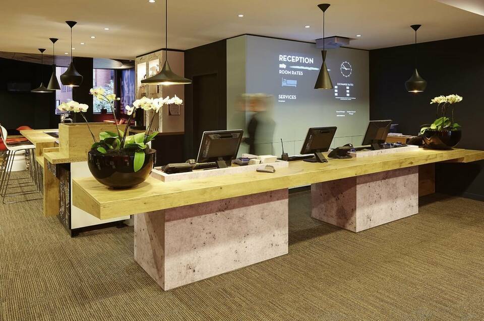 ibis Reading Centre 4
