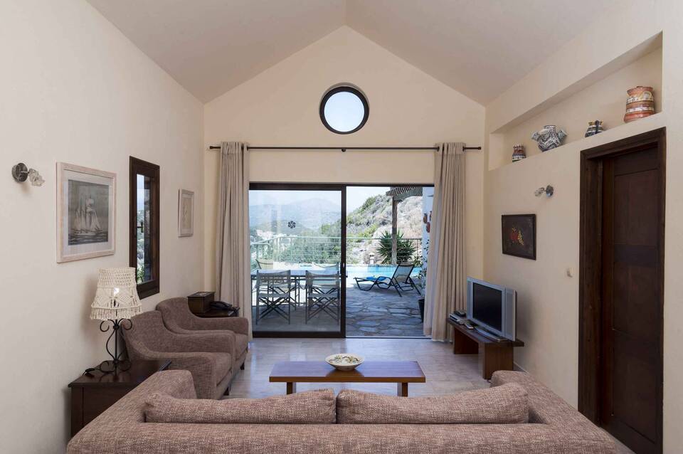 Istron Villas 4