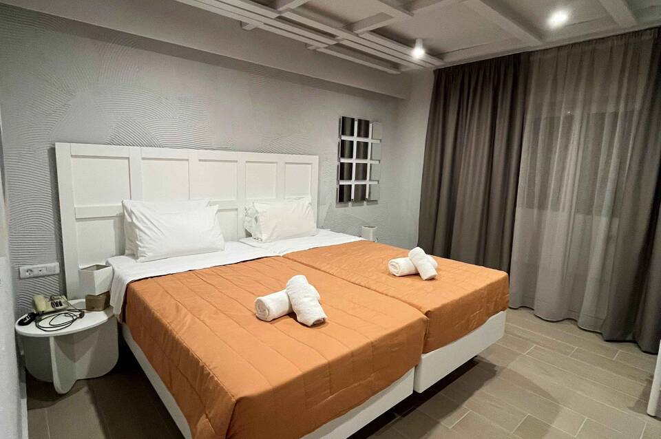 Irina Beach Hotel 2