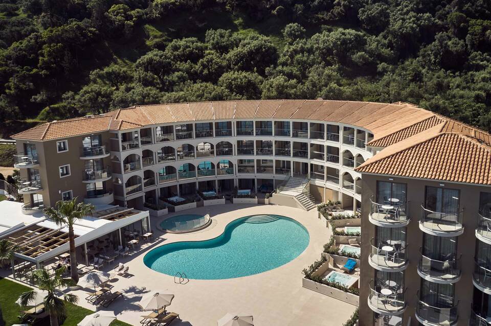 Windmill Bay Hotel 2
