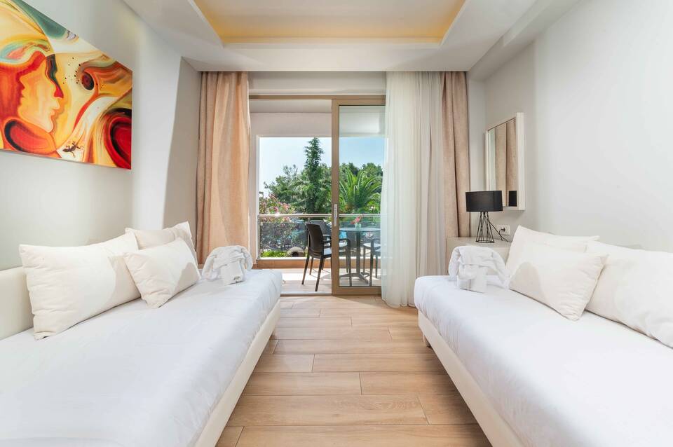 Poseidon Hotel Sea Resort 5