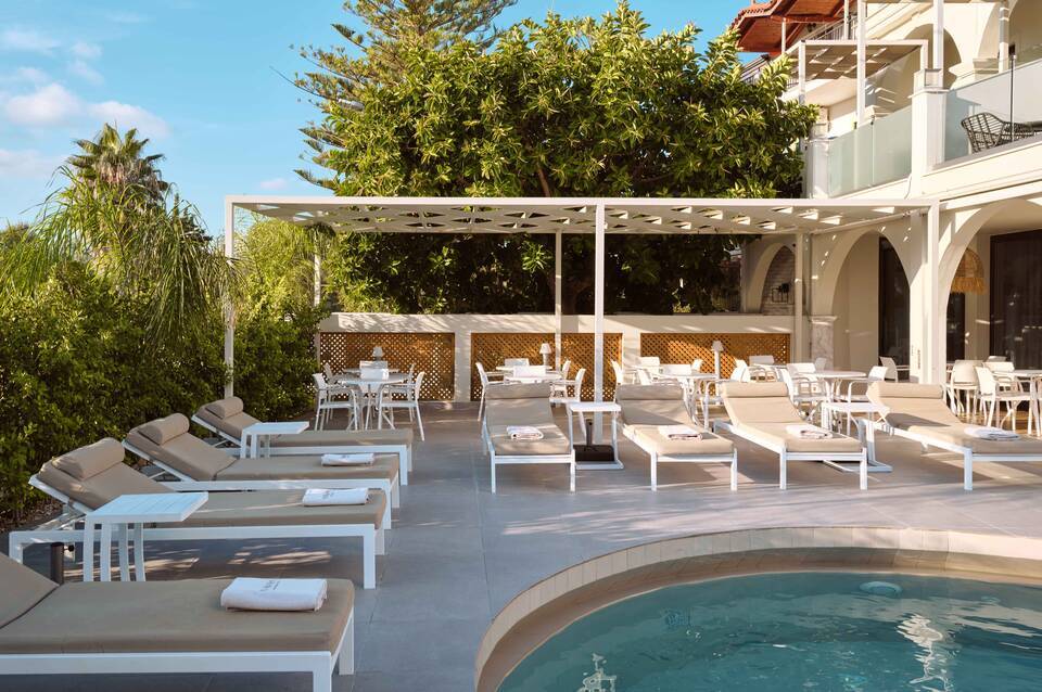 Nikon Boutique Hotel 1