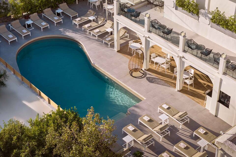 Nikon Boutique Hotel 5