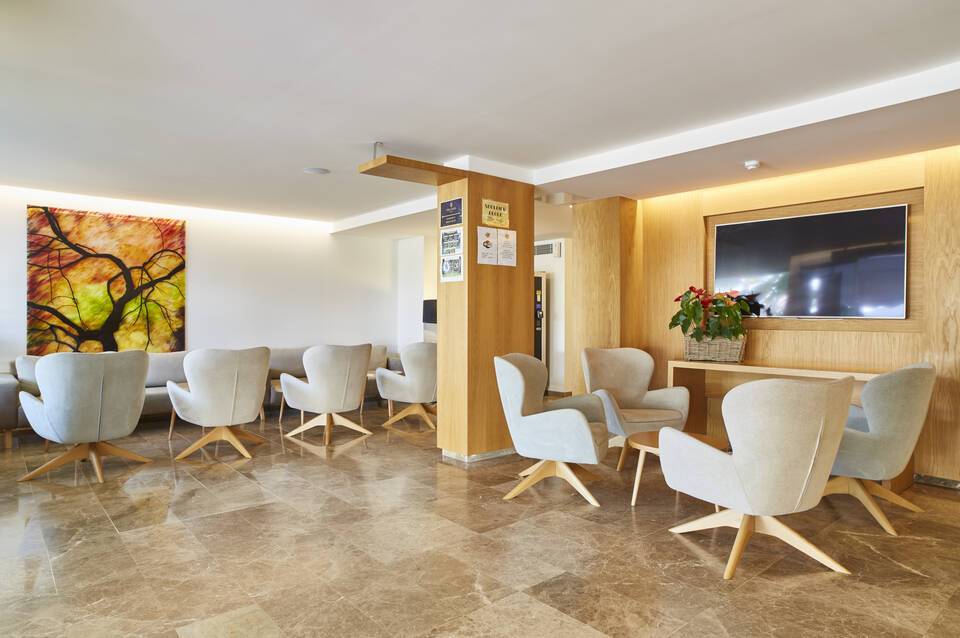Invisa Aparthotel Casa Luis 4
