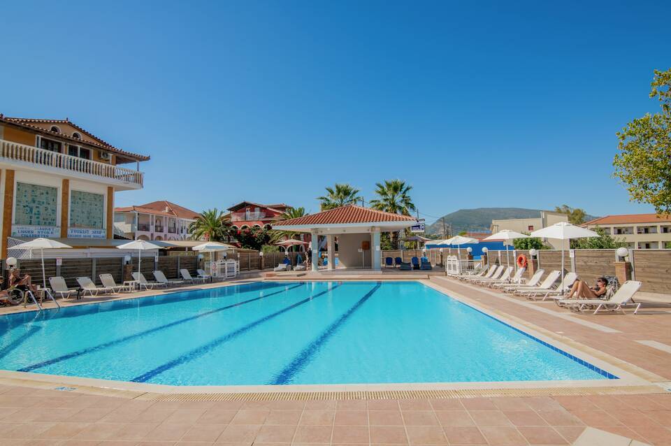 Karras Hotel 3